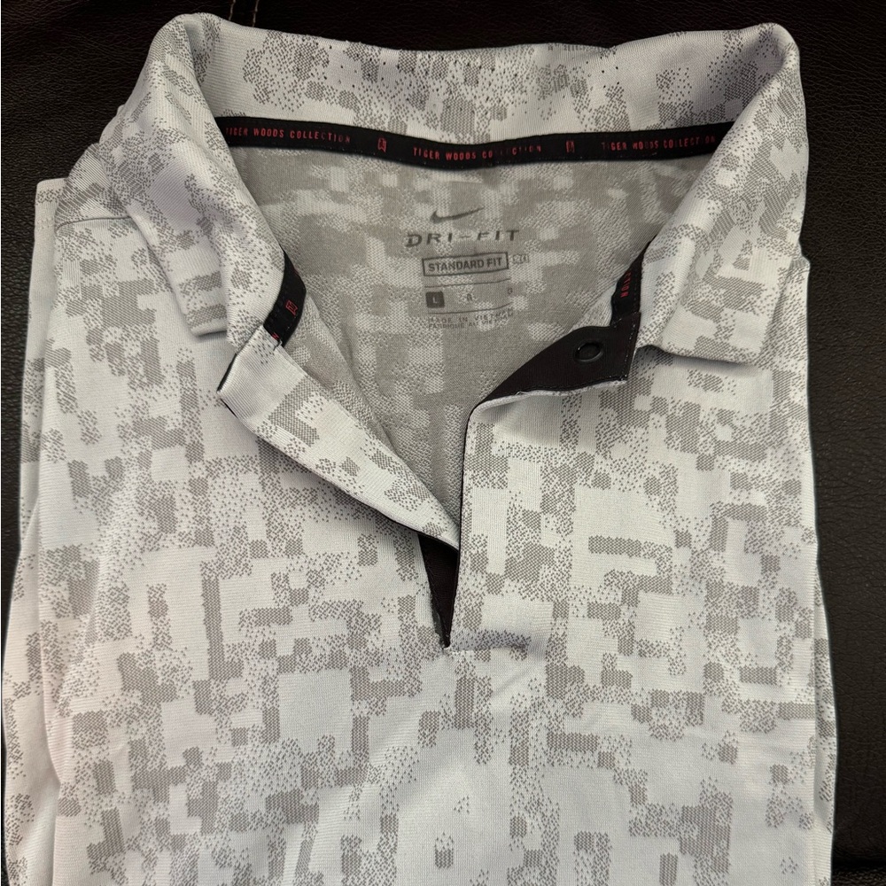 Nike Tiger Woods Dri Fit golf shirt